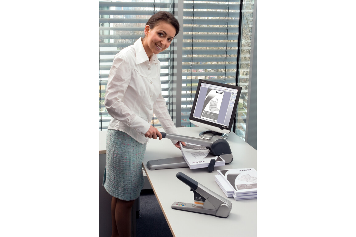 Kraftlocher Super Leitz 5182 silber, Art.-Nr. 5182-00-SI - Paterno Shop