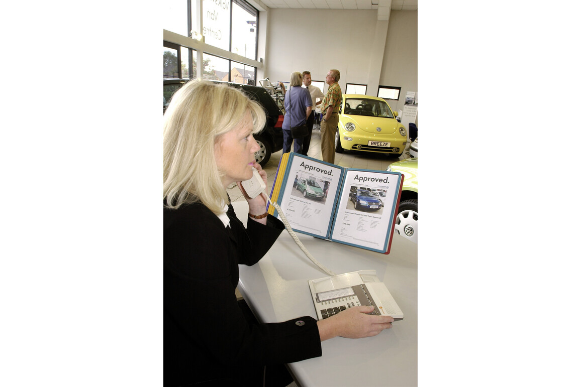 Tischständer Vario A4 mit 10 Sichttafeln, Art.-Nr. 557000 - Paterno Shop